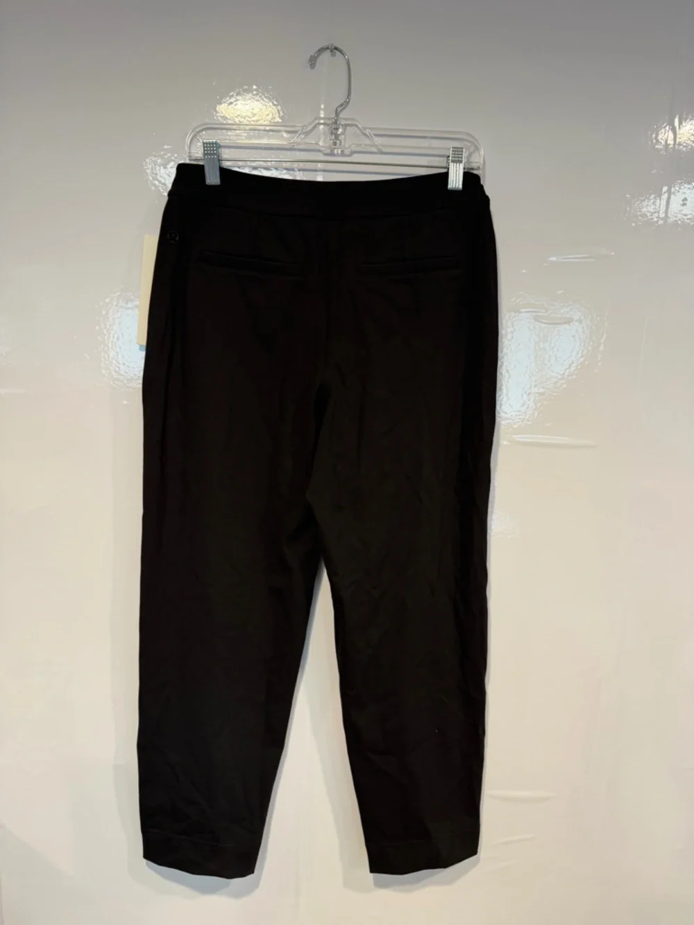 Black Lululemon tapered mid-rise luxtreme dress pants NWT